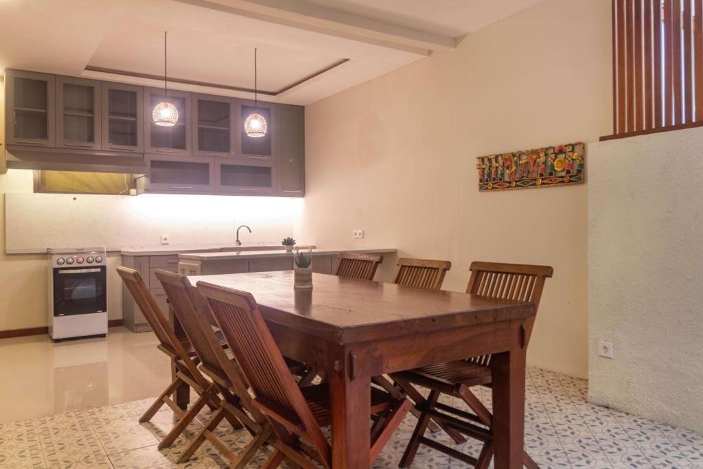 Arana Suite Legian Εξωτερικό φωτογραφία